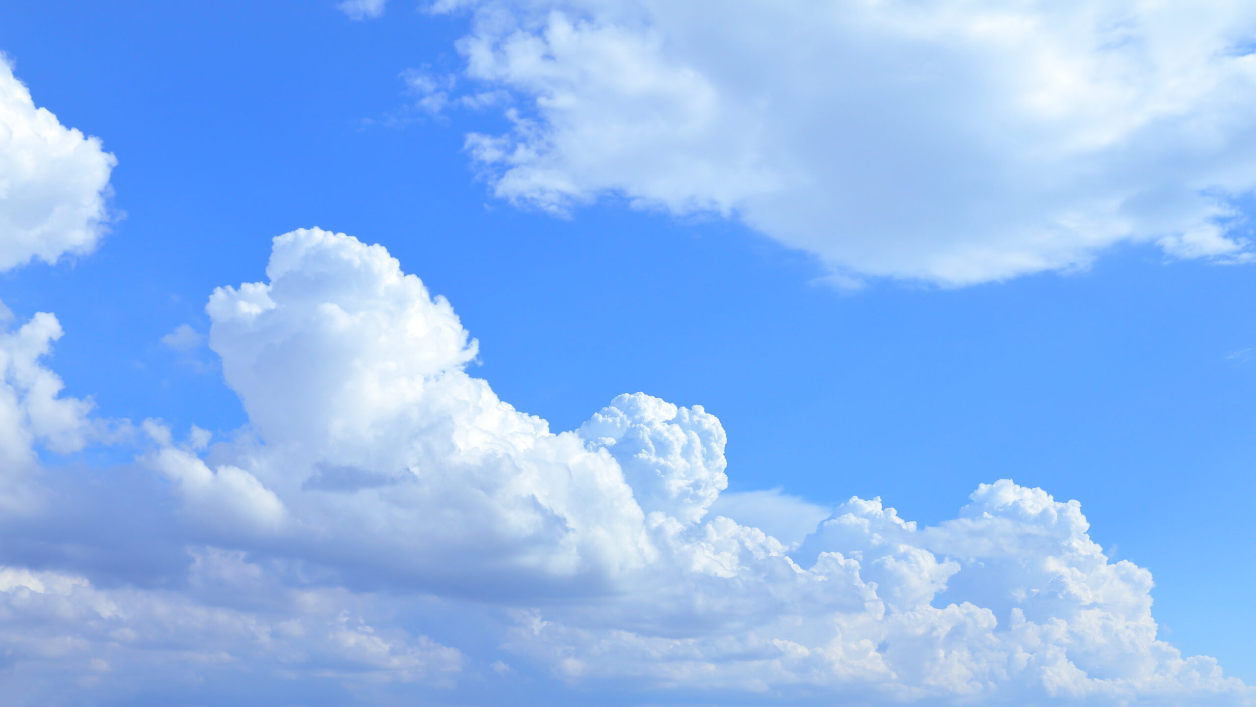 天気・夏の空 出典：写真AC